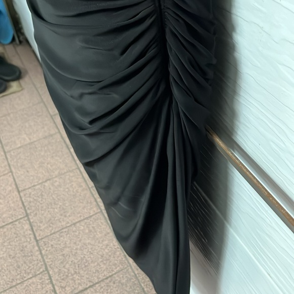 Like new Le Chateau lined dress XS - Picture 4 of 6